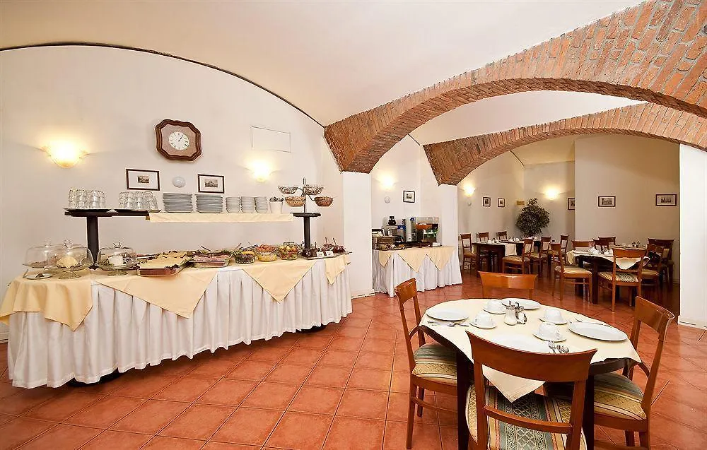 Hotel St George - Czech Leading Hotels Prague 4*,