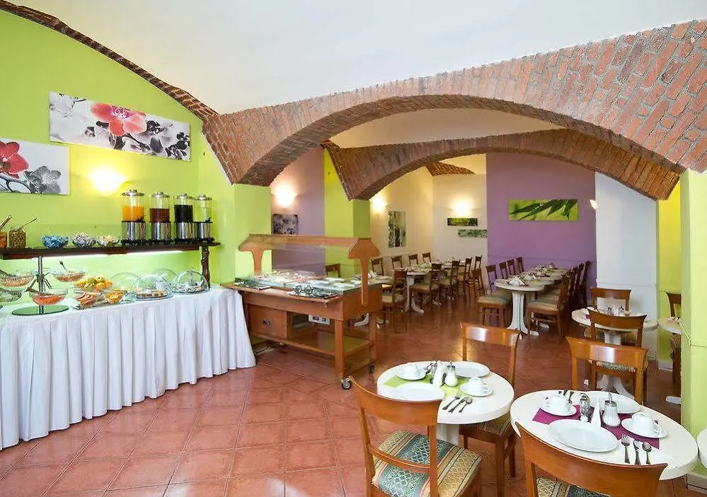 Hotel St George - Czech Leading Hotels Prague