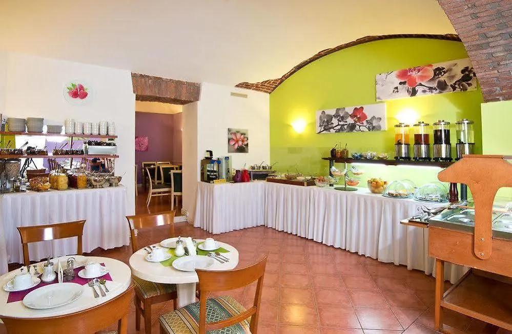 Hotel St George - Czech Leading Hotels Prague